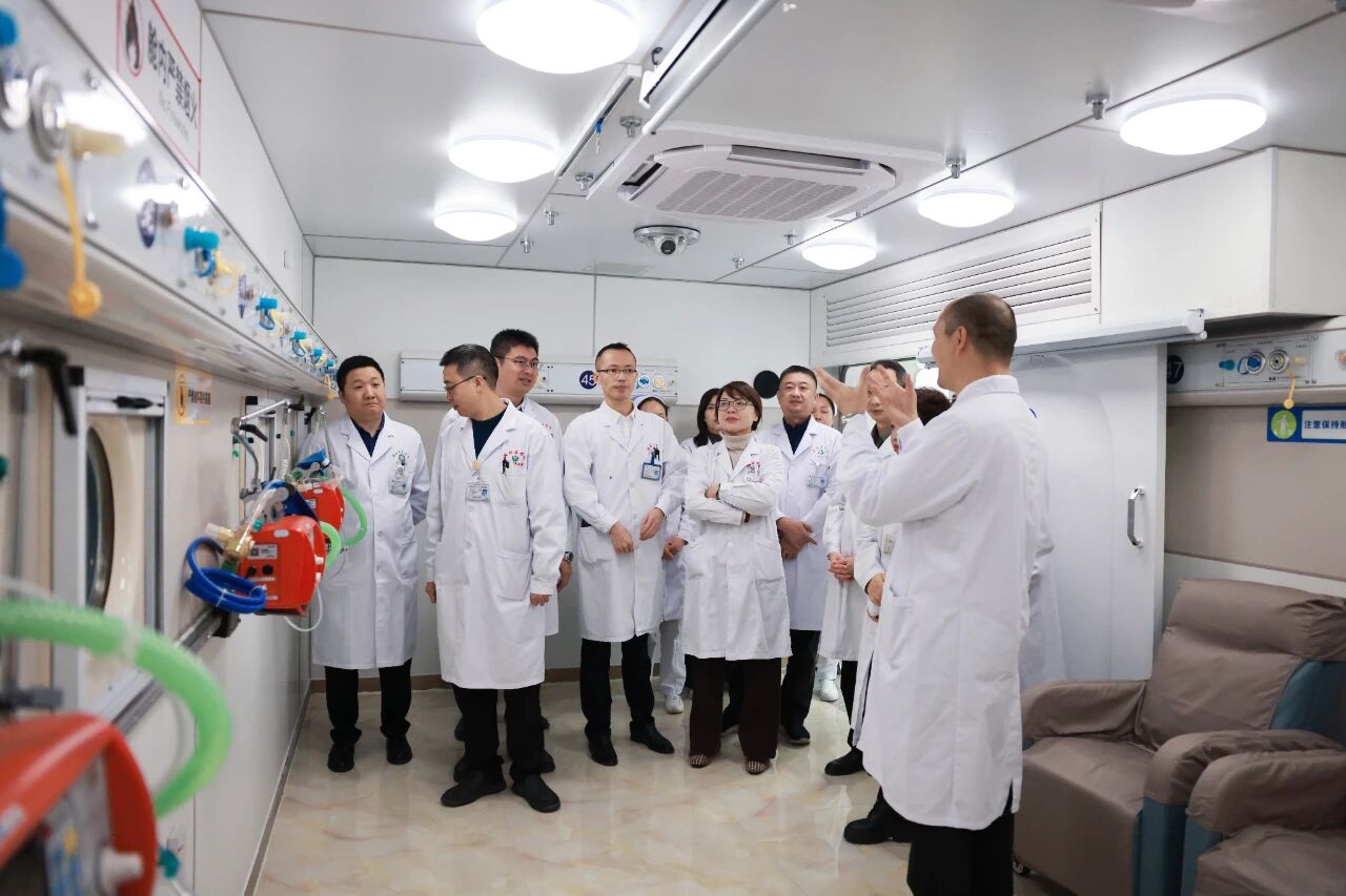 桂林医科大学二附院高压氧科开科