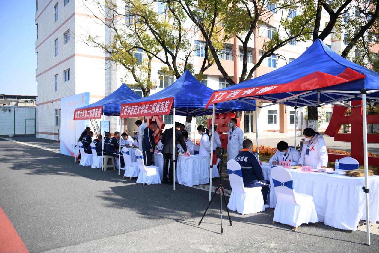南大二附院赴省强戒所开展义诊活动 助力禁毒防艾与健康守护