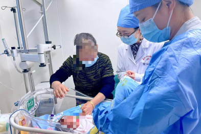 900 克→2000 克！极早产儿 90 天勇闯「生命关」