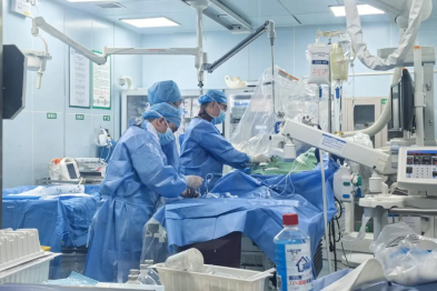 医院动态丨颅内静脉取栓再突破！喀地一院成功救治危重产妇，实现神经功能零缺损