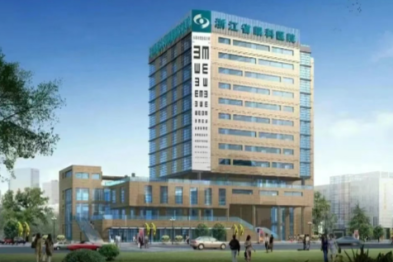 有年轻患者来到这里时「眼里已经没有了光」——眼底病专家张赟：及早就医，「糖网」可控可治