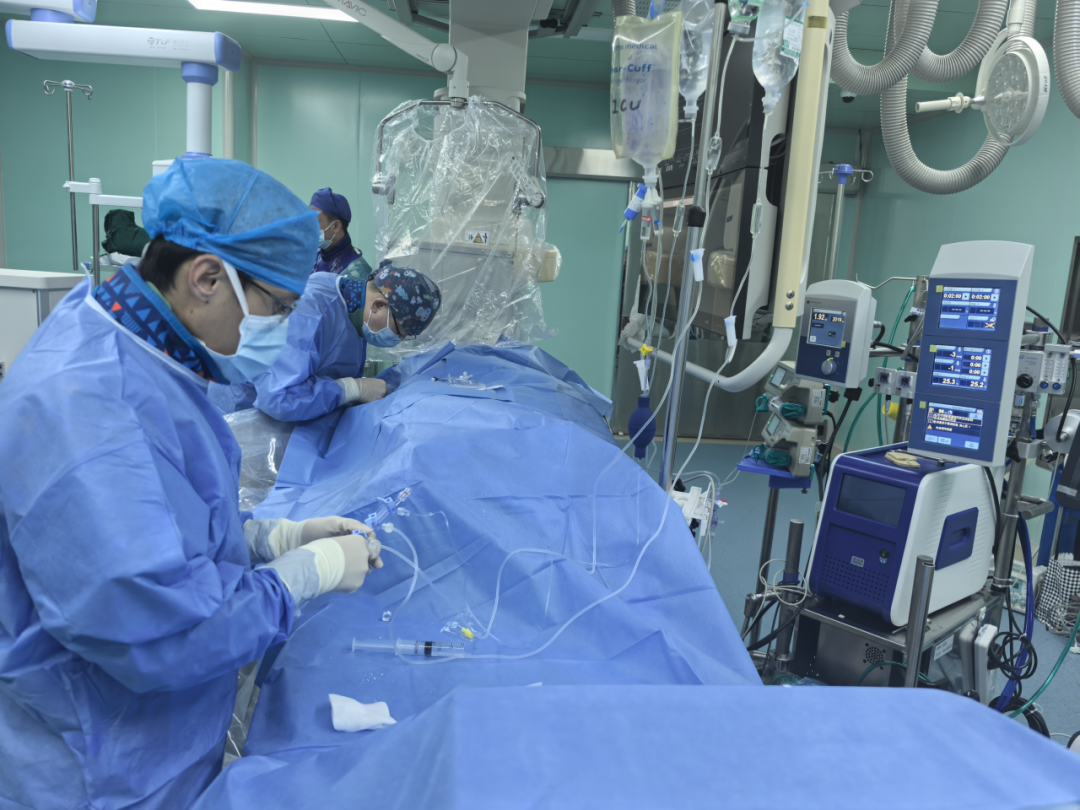生命护航,高龄重症患者的「心」生之路——ECMO 加持下冠脉介入术再创奇迹