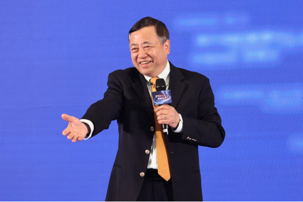 瑞尔集团病例大赛着力多学科诊疗，云端竞技辐射全国牙医