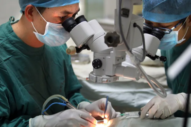 以精湛技术守护光明，用个性服务温暖「视界」——眼表疾病与白内障专科