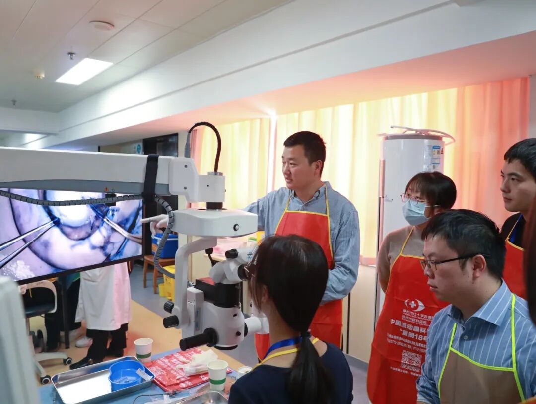 柳州市红十字会医院成功举办第三期白内障超声乳化手术操作培训班！