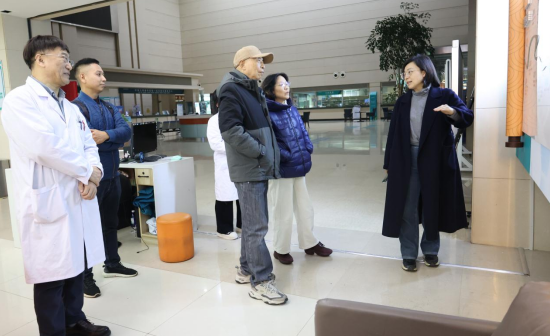 上海华山医院手外科专家陈德松教授一行莅临河南三博脑科医院参观指导