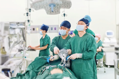 术护健康   薪火相传！——本溪市中心医院普外科第二病区「传帮带」解锁腔镜疝修补技术新高度