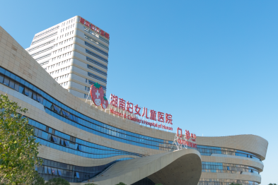 采耳馆的「温柔陷阱」：你掏的不是耳朵，是未来的听力！