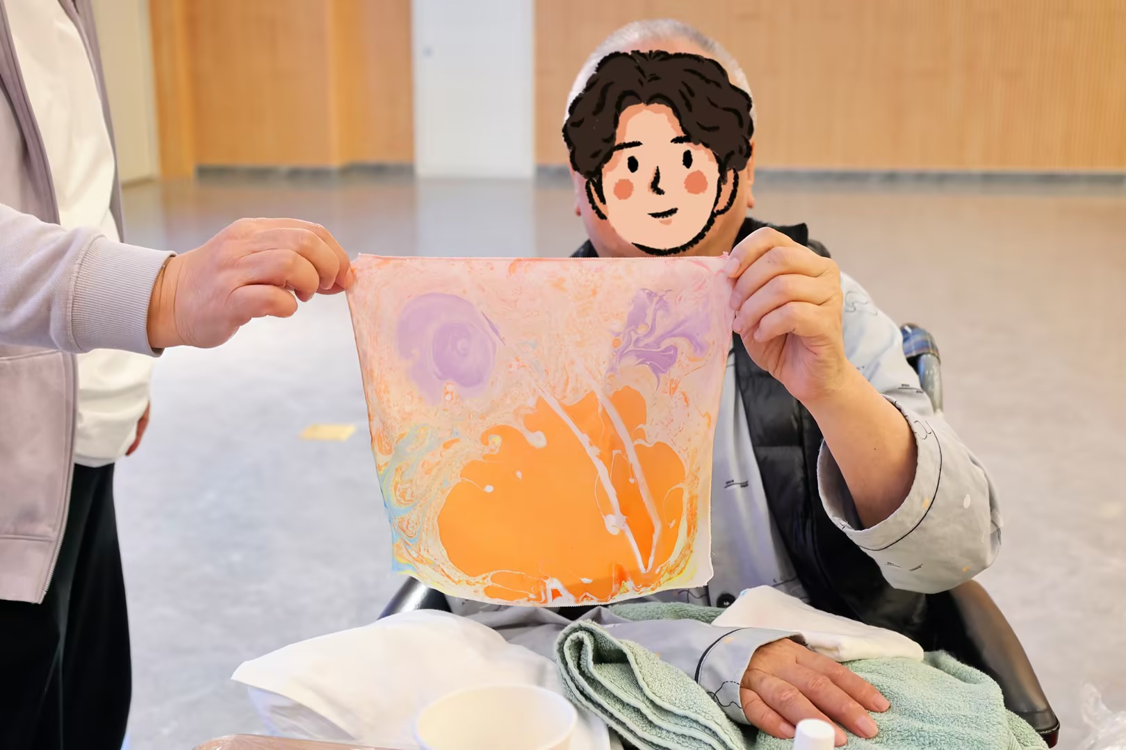 水韵拓印·丝语疗心 | 北京华生康复医院开展艺术创作融合康复训练活动