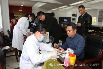 用爱心为生命「加油」！