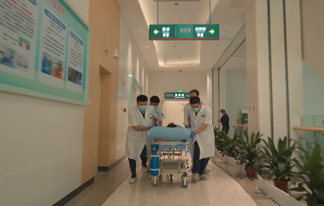 三水-广州,15 分钟!直升机转运架起高效「区域立体救治网」