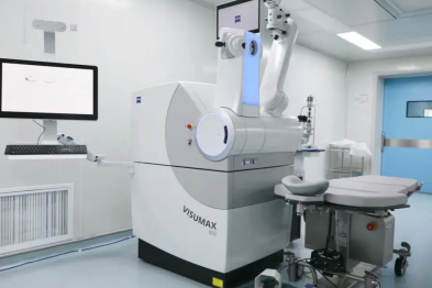 德国蔡司新一代机器人全飞秒 VISUMAX 800 及新微创全飞秒手术 SMILE pro 落户北京华厦民众眼科医院！