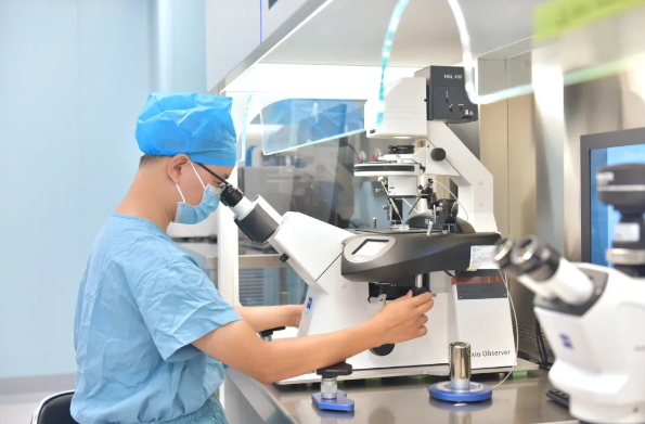 阜阳市妇女儿童医院辅助生殖新实验室启用暨与上海长海医院生殖专科联盟揭牌仪式圆满举行