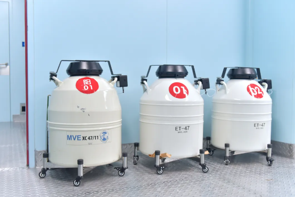 阜阳市妇女儿童医院辅助生殖新实验室启用暨与上海长海医院生殖专科联盟揭牌仪式圆满举行