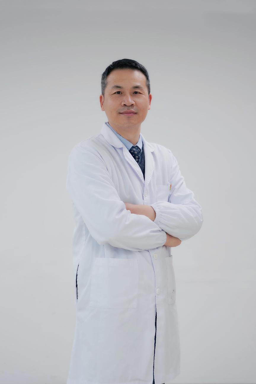 他差点因一次散步猝死!医生提醒:降温后,这类病进入高发期