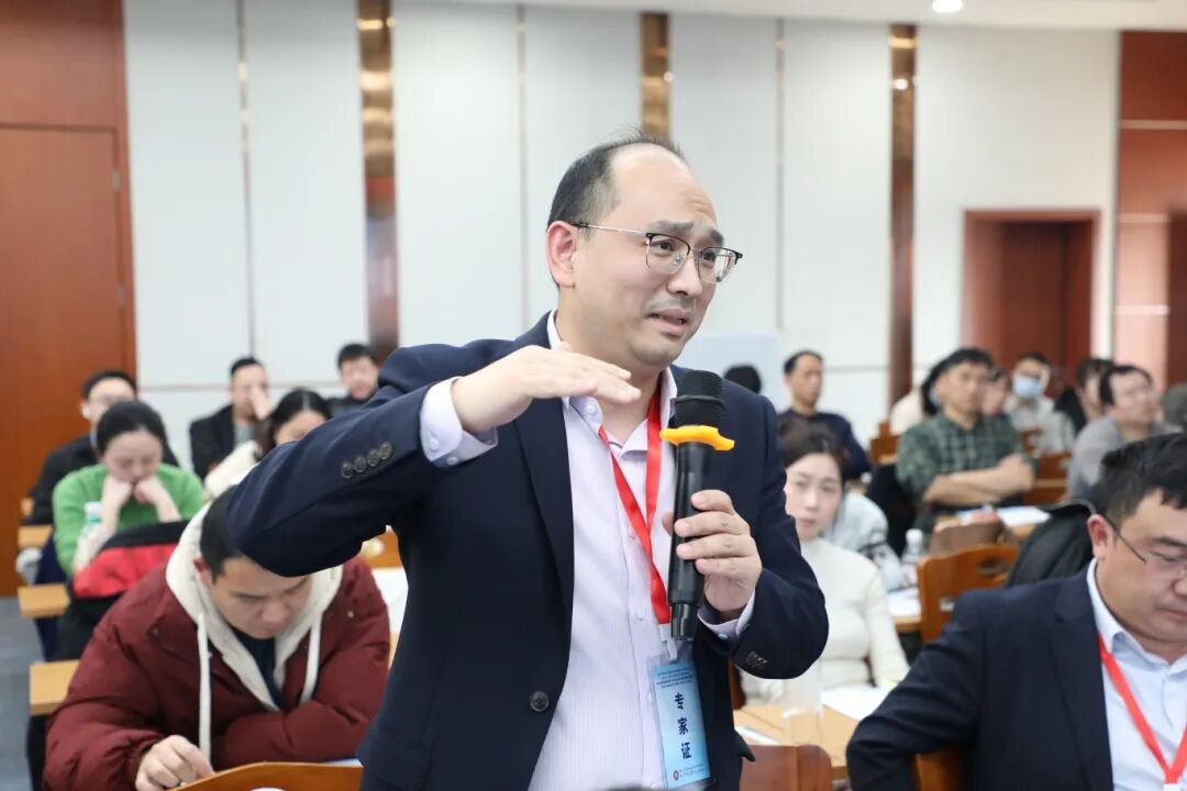 五秩风华守正创新 中西合璧续写华章——建院 50 周年学术周暨 2025 第八届武汉东湖骨科论坛圆满举行