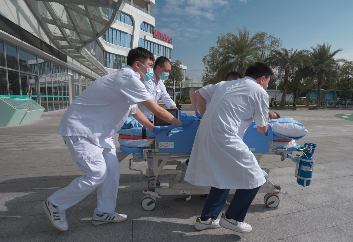 三水-广州,15 分钟!直升机转运架起高效「区域立体救治网」