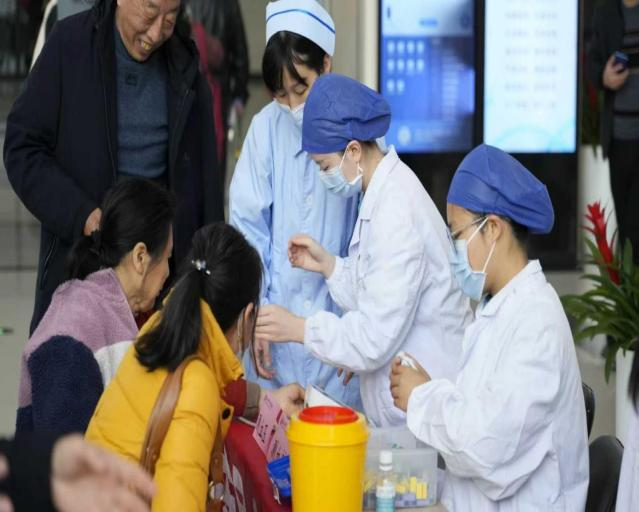 南大二附院举办百年院庆睡眠义诊—融合中西医与行为认知疗法，助力市民改善睡眠健康