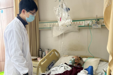 深夜三次叩门守护！南昌大学第二临床医学院学子郑昊紧急施救突发急症老人