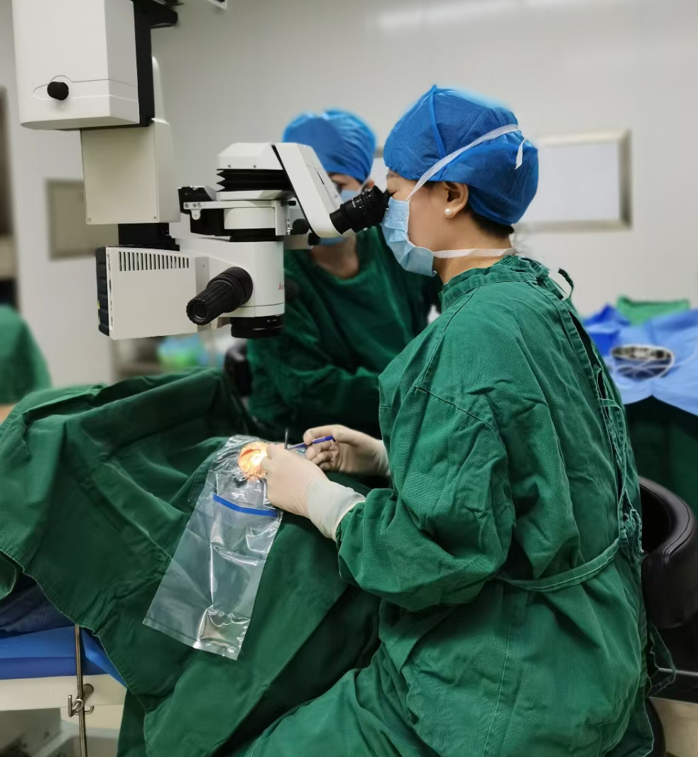 当眼睛「空间有限」遇上超高度近视:一例小角膜合并浅前房的 ICL 手术案例