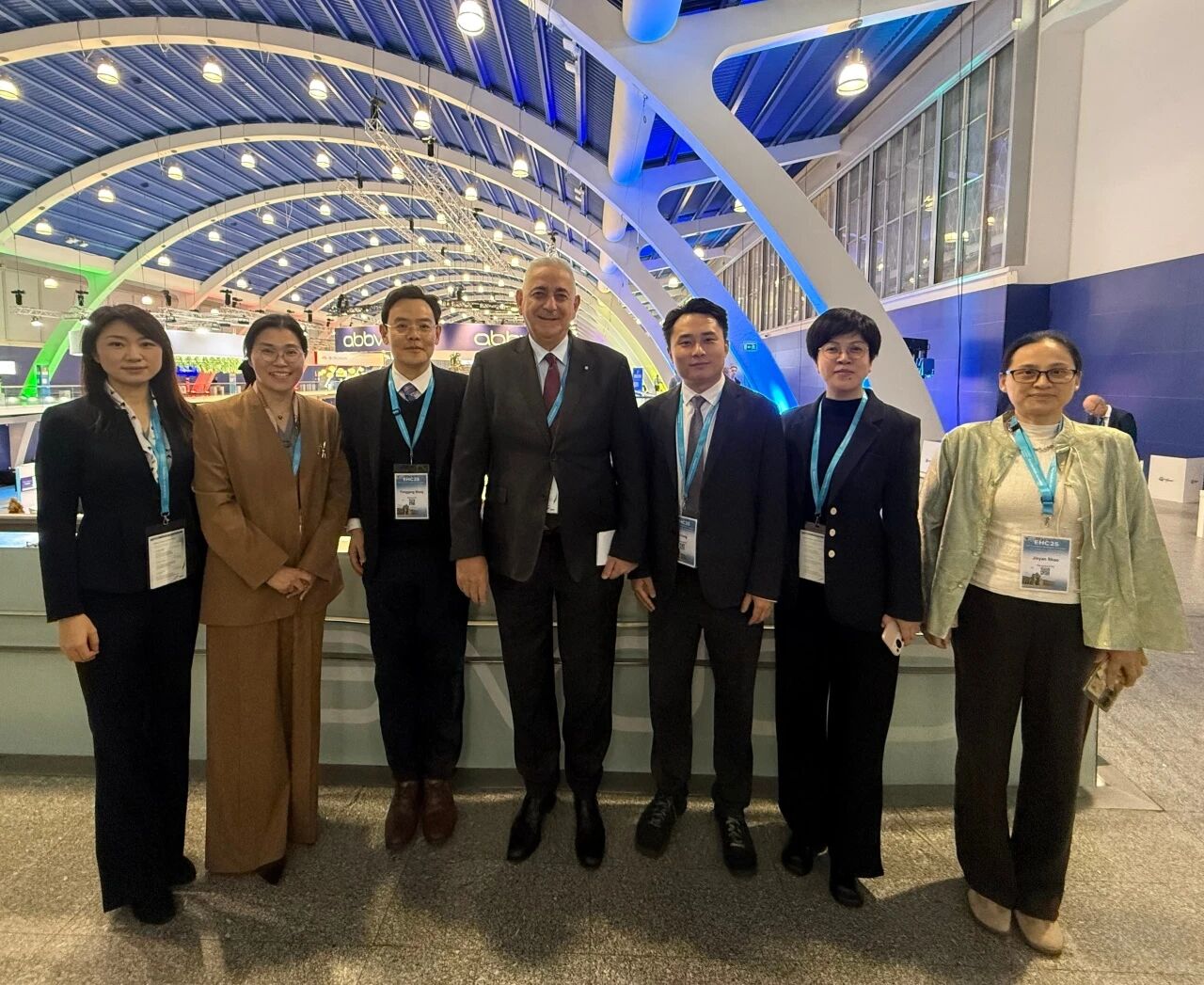 接轨国际前沿,扎根头痛诊疗——我院头痛中心主任袁庆芳博士赴欧参会