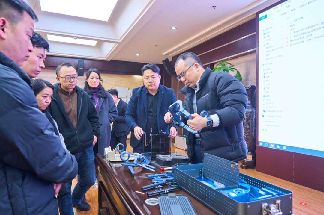 三脑室后部肿瘤的手术入路选择研讨班暨中国立体定向微创技术联盟第三届「毫厘之间」立体定向培训会议圆满落幕,昆明三博助力精准诊疗发展