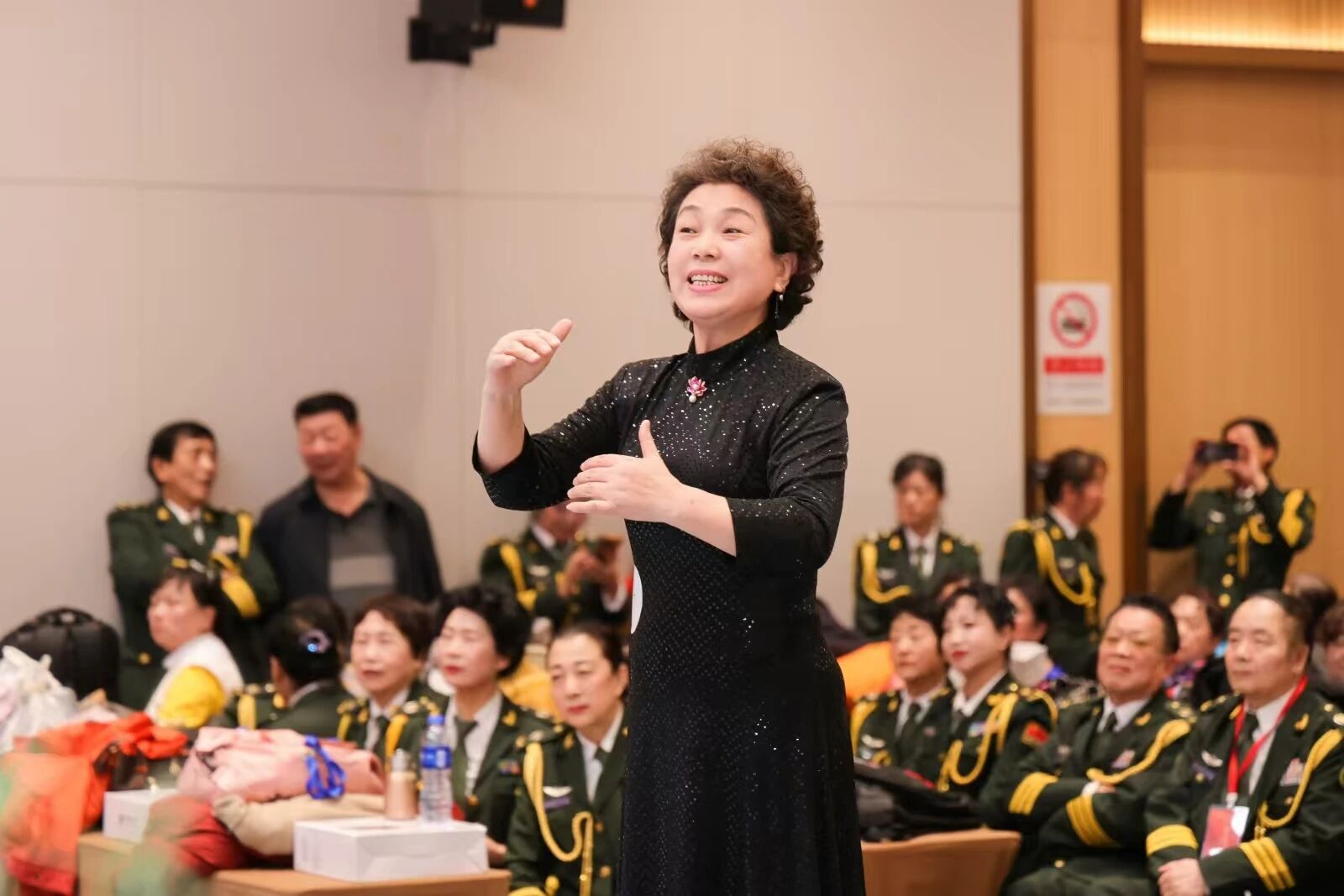 辽宁爱尔眼科医院传来嘹亮的歌声……「芳华绽放 活力晚晴」第三届中老年春晚复赛启幕