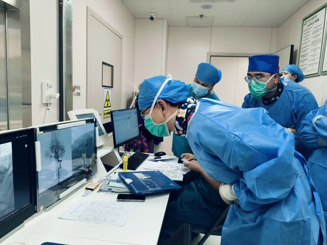 熬夜引爆大脑 「炸弹」大出血,医生紧急提醒:作息乱的人赶紧看