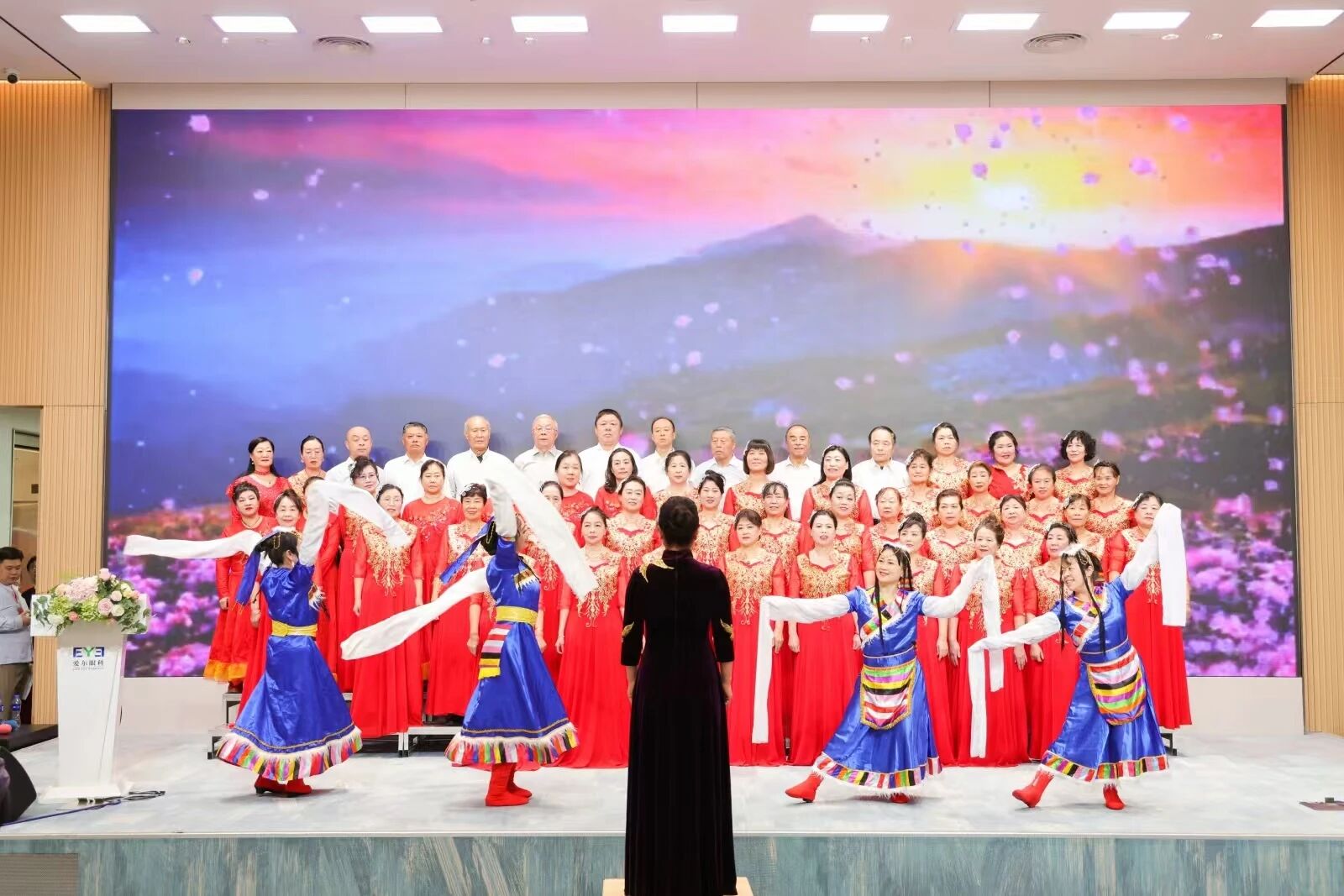 辽宁爱尔眼科医院传来嘹亮的歌声……「芳华绽放 活力晚晴」第三届中老年春晚复赛启幕