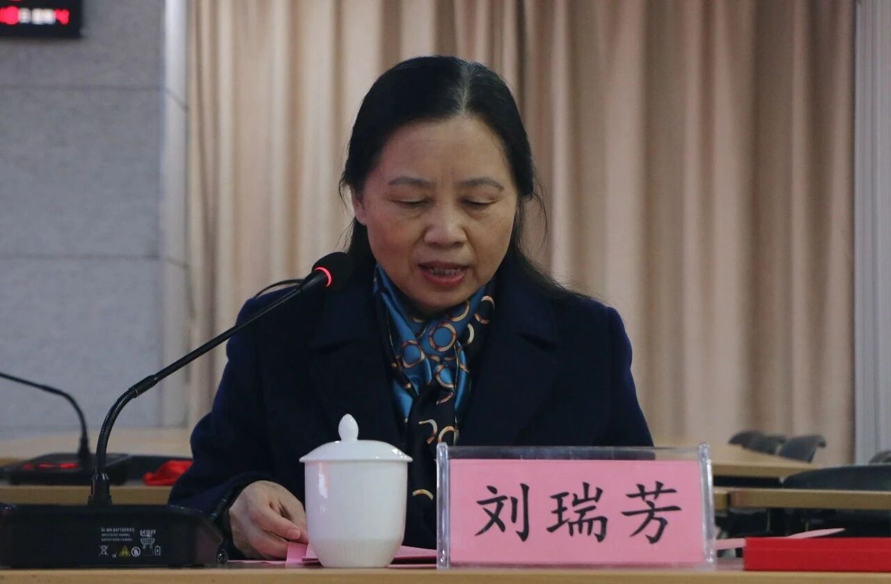 岁月鎏金 荣光永续｜河南省直三院举办 2025 年度职工荣誉退休仪式