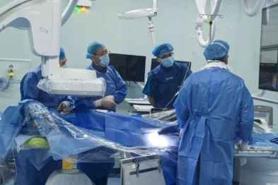 援疆动态丨破局高危心衰！植入三腔起搏除颤器为心脏装「智能双保险」