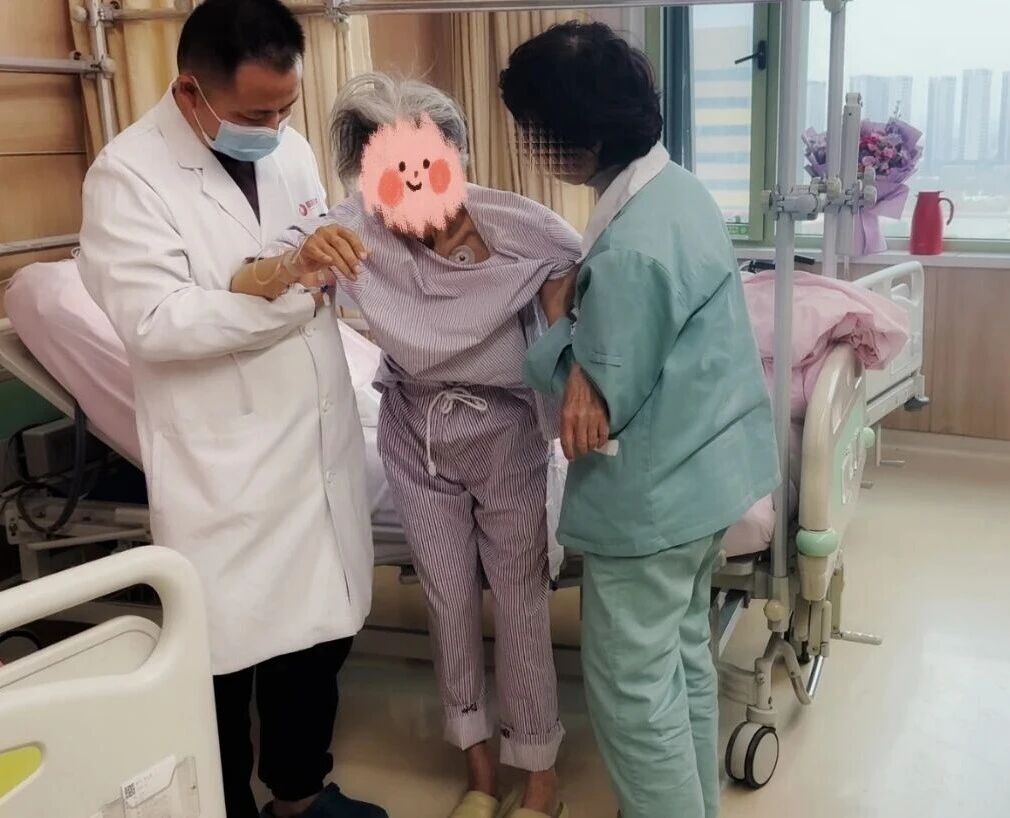 92 岁骨折 5 天出院!这条「硬核绿通」究竟有多顶?
