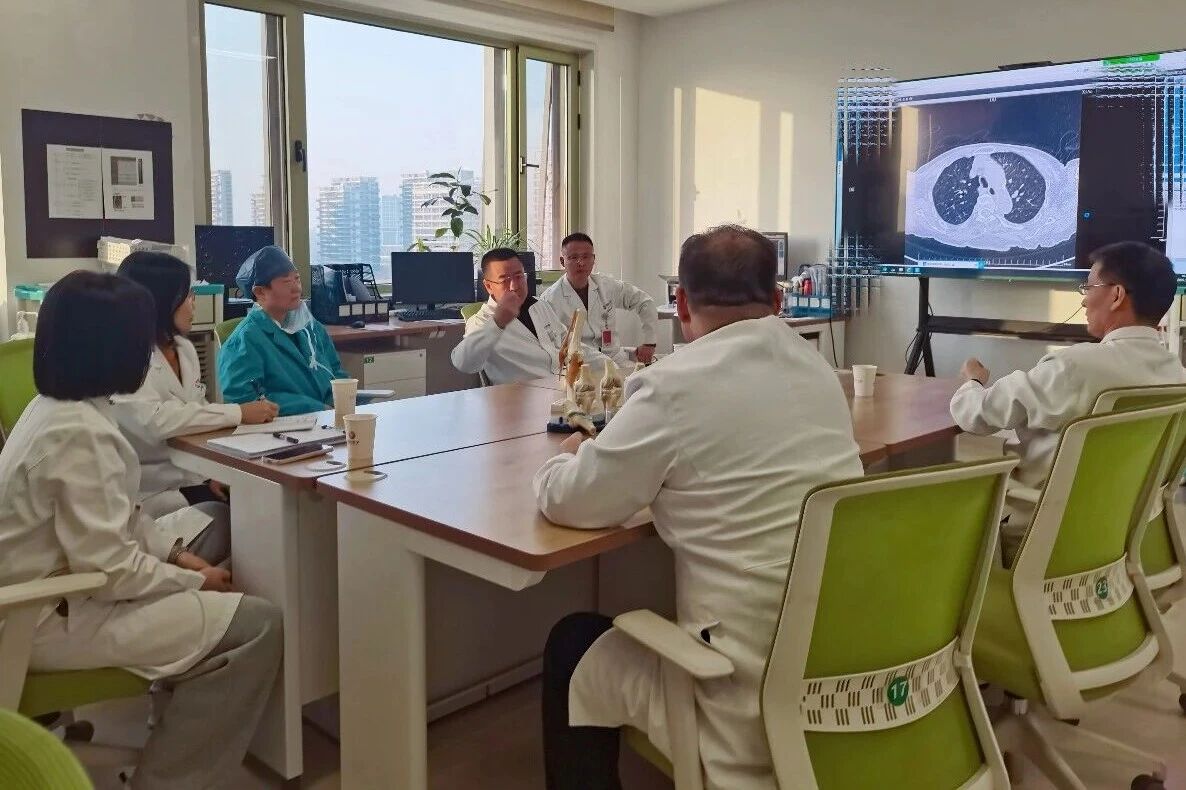 92 岁骨折 5 天出院!这条「硬核绿通」究竟有多顶?