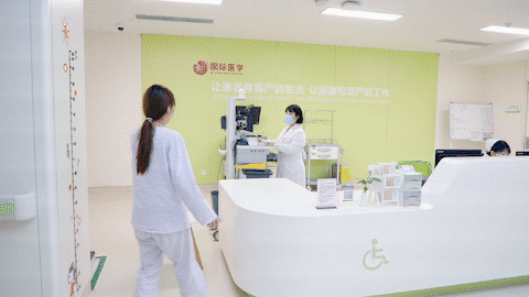 诊室里的扫码声—看看西安国际医学中心「便民就医」微改革