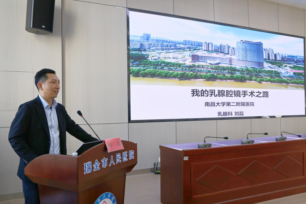 南大二附院百场义诊第 42 站暨乳腺外科博士工作站签约揭牌活动圆满举行