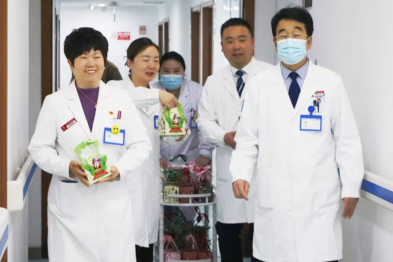 党建关怀进病房，人文关怀暖人心 | 北京华厦民众眼科医院为住院患者送上平安祝福