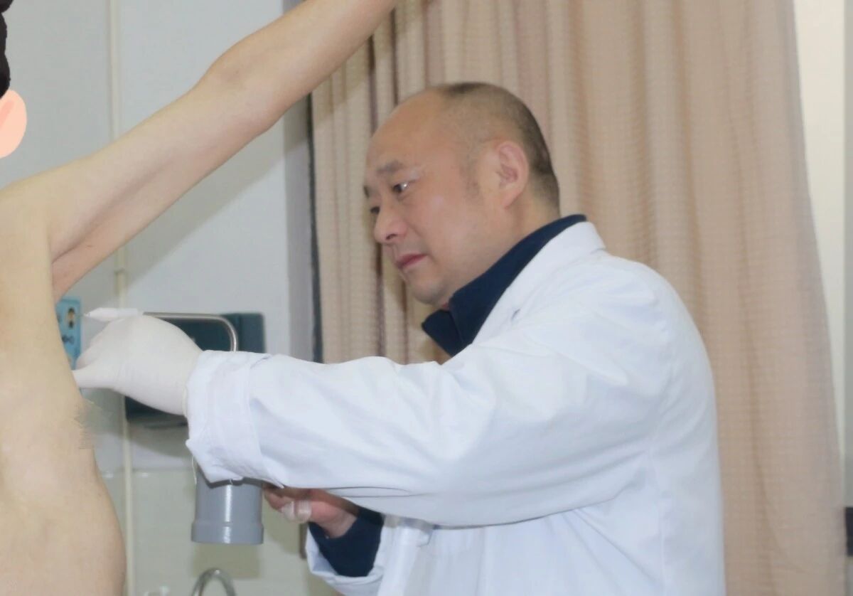 重磅 | 熊建伟正式加入正兴医院，专攻皮肤疑难痼疾！