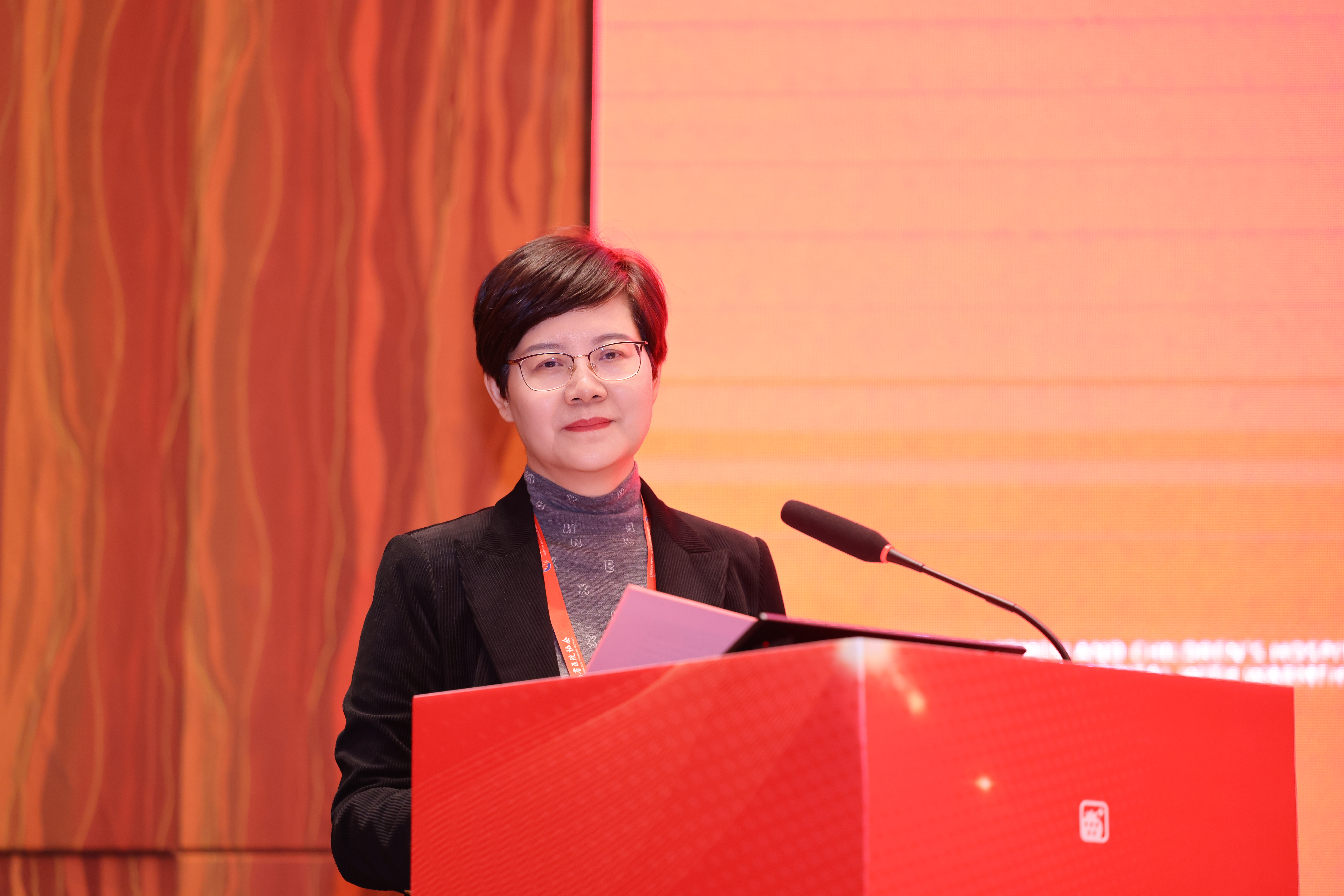 湖南省医院协会社会办医疗机构分会成功换届并举办管理与发展年会