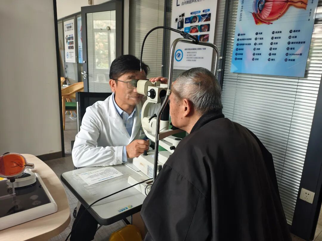 什么是后发性白内障？武汉普瑞眼科程旭康讲解术后视力模糊的原因