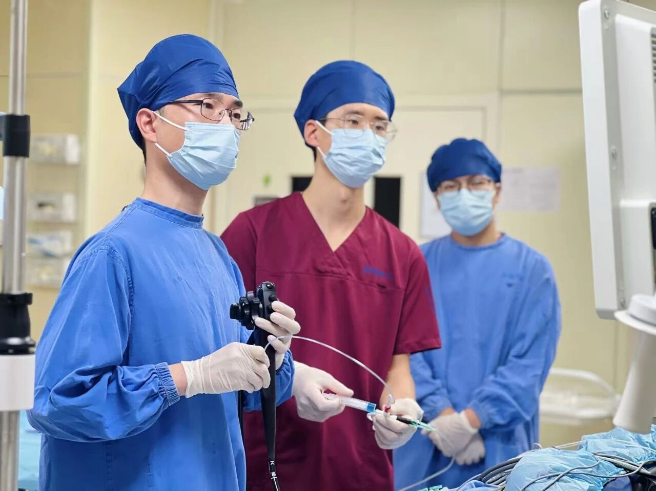 吞咽障碍 2 年，竟查出「鸟嘴样」食管！浙大四院消化内科 POEM 手术精准「解锁」