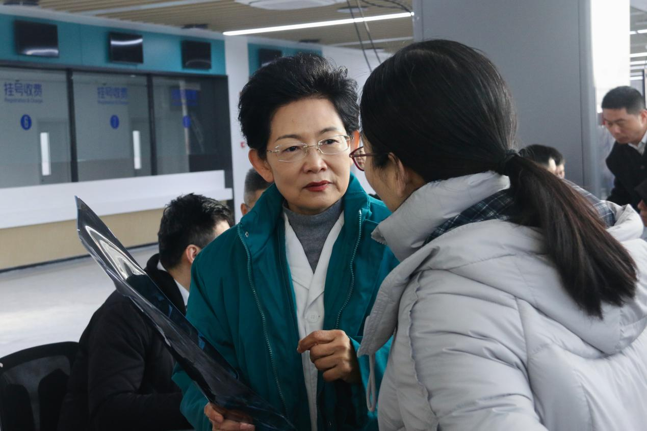 北京积水潭医院郑州医院启动大型义诊,国家区域医疗中心让北京专家服务中原