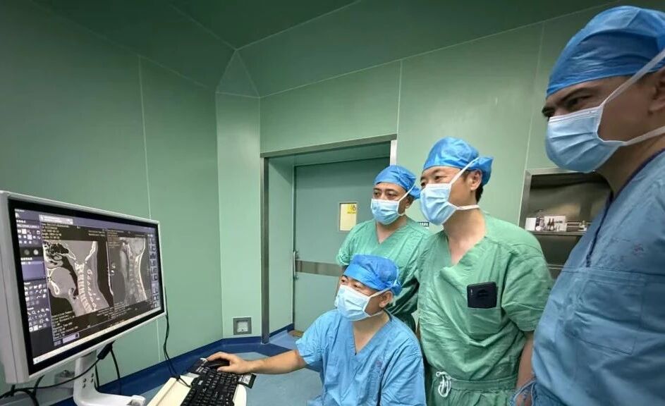 名医进疆丨跨越山海送医暖,精准帮扶显担当——寰枢椎脱位合并不全瘫患者重获新生