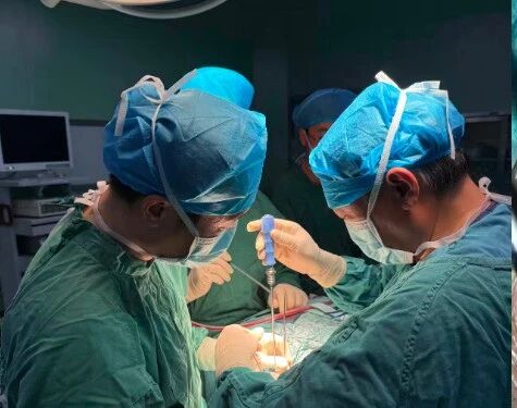 名医进疆丨跨越山海送医暖,精准帮扶显担当——寰枢椎脱位合并不全瘫患者重获新生