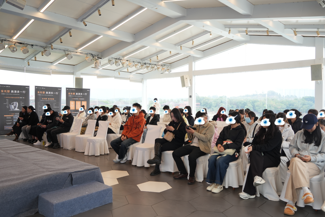 南宁华厦联合爱尔康发布全光塑技术：以「全眼定制」开启屈光手术 5.0 时代