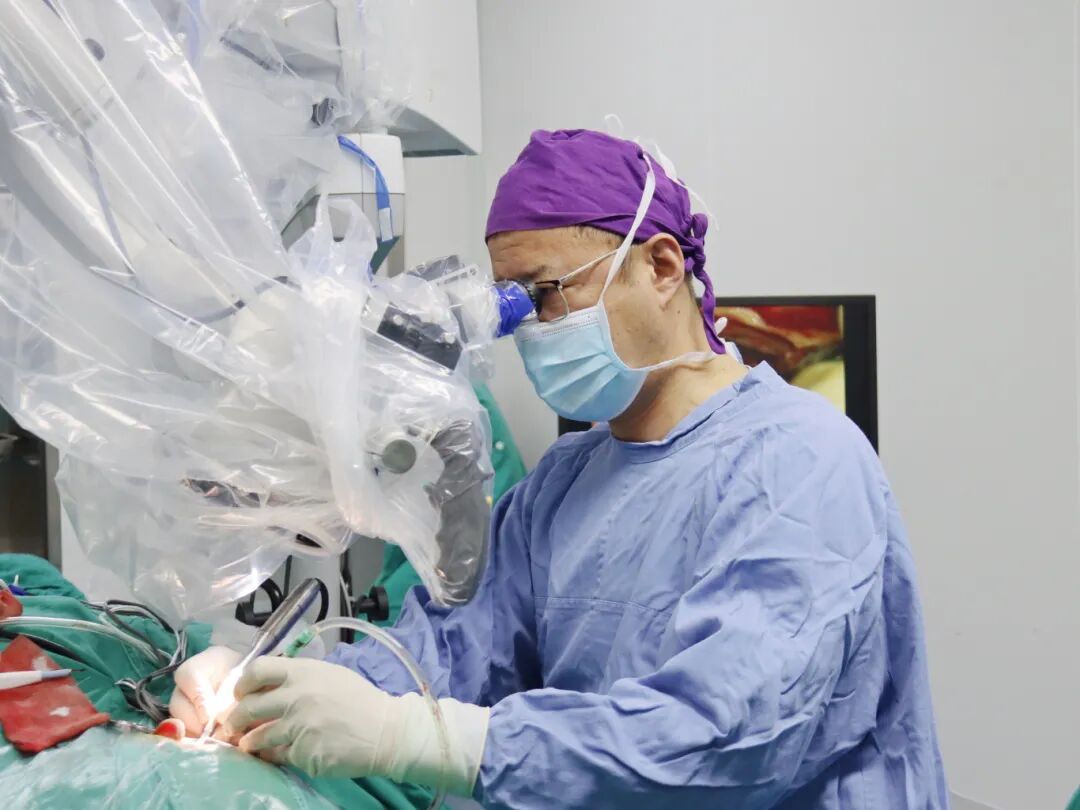 人工耳蜗「医保+集采」告别高价时代，助力听障人群重返「有声世界」