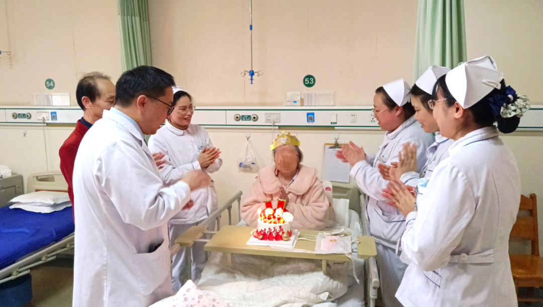 荆门市中心医院荣膺全国「敬老文明号」称号