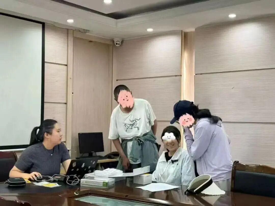 人工耳蜗「医保+集采」告别高价时代，助力听障人群重返「有声世界」