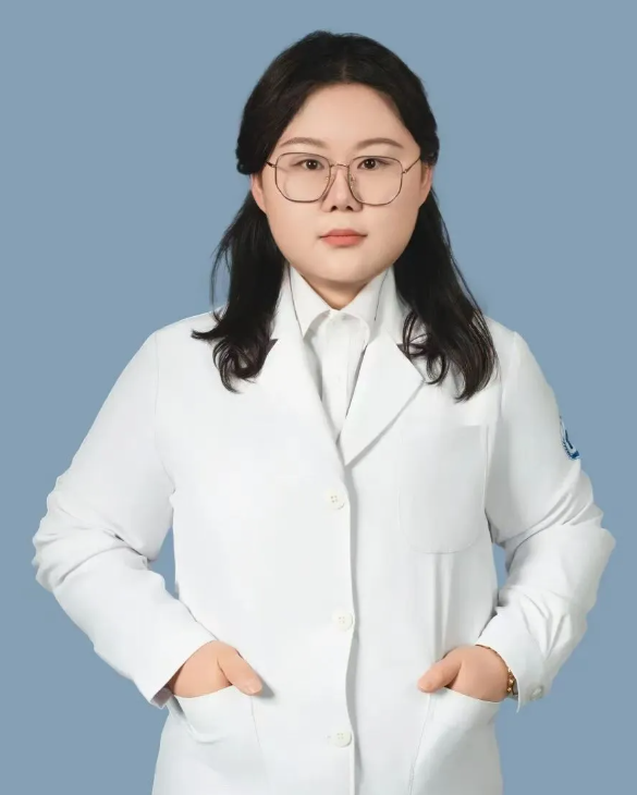 惊险！35 岁男子手指缺损，经过 6 小时全形再造，幸好保住了！