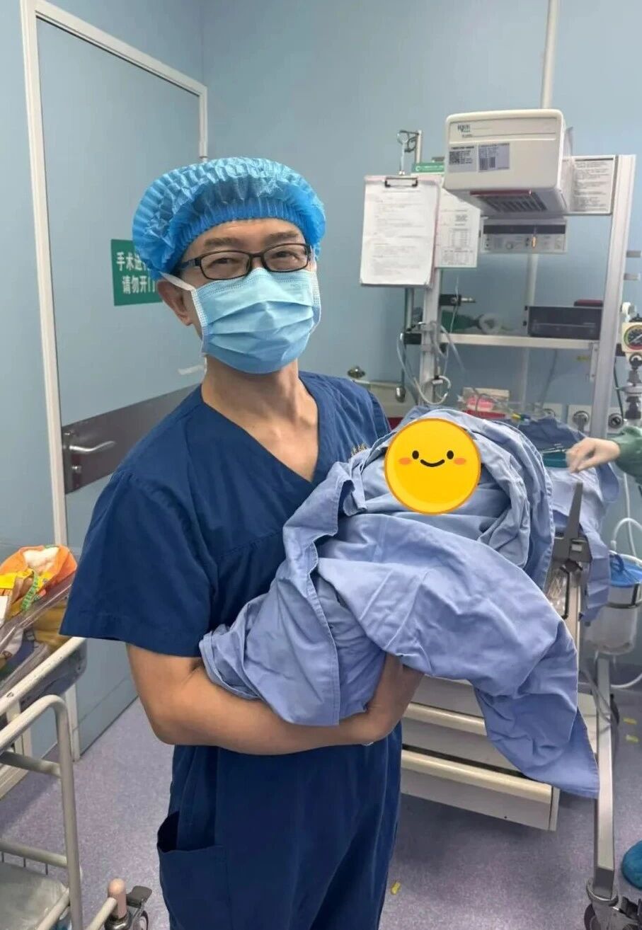 生命的双重奏鸣:宫颈癌患者经机器人保育手术后迎接健康新生