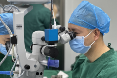 热烈祝贺宜昌华厦眼科医院胡学斌院长【晋升主任医师】职称！！